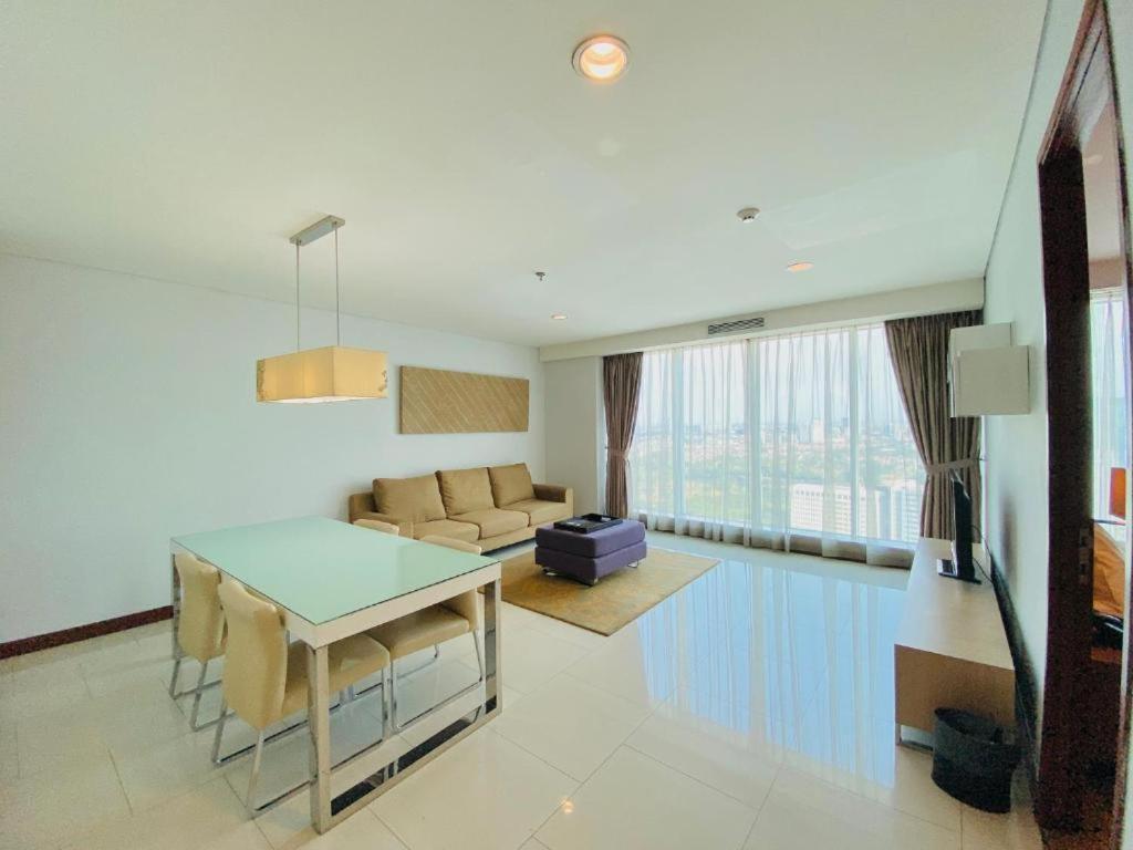 The H Tower Rasuna Suites Kuningan Jakarta By Villaloka Extérieur photo