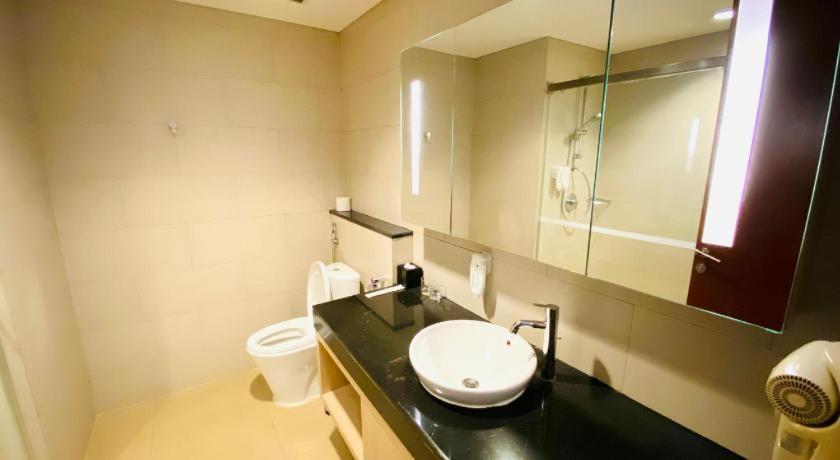 The H Tower Rasuna Suites Kuningan Jakarta By Villaloka Extérieur photo