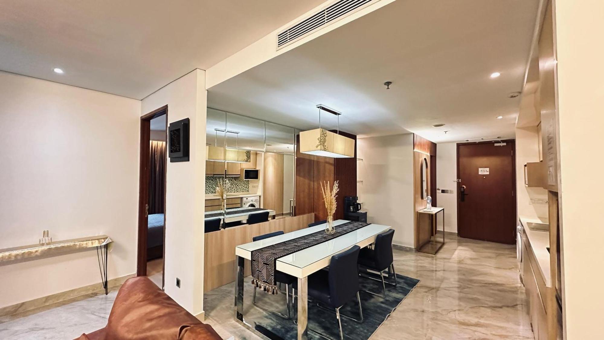 The H Tower Rasuna Suites Kuningan Jakarta By Villaloka Extérieur photo